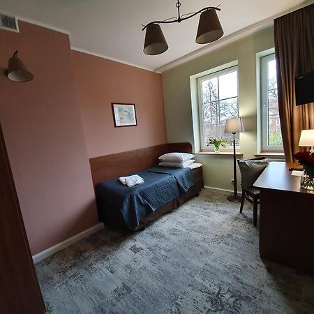 Hotel Siesta Świebodzin Quarto foto