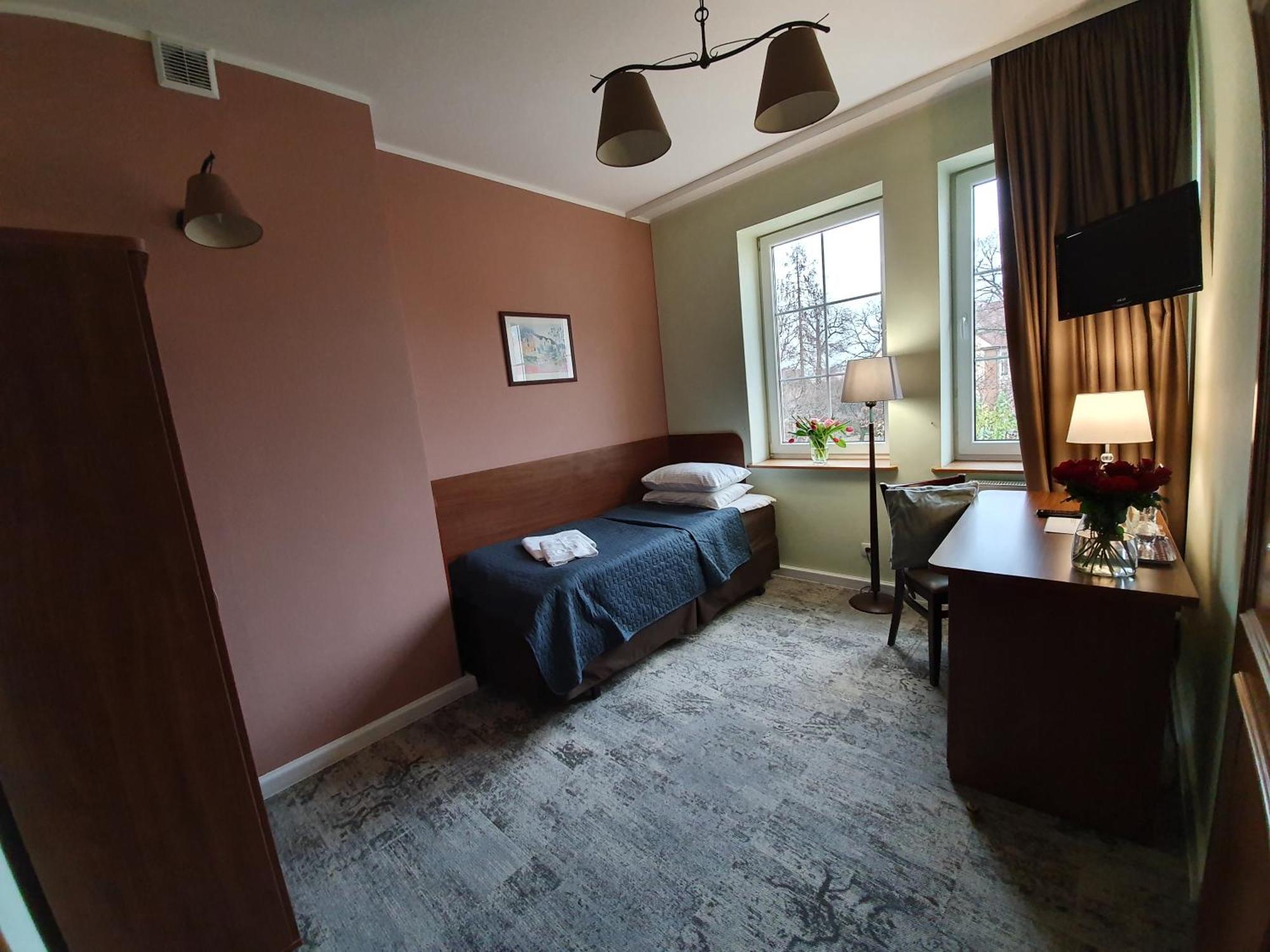 Hotel Siesta Świebodzin Quarto foto