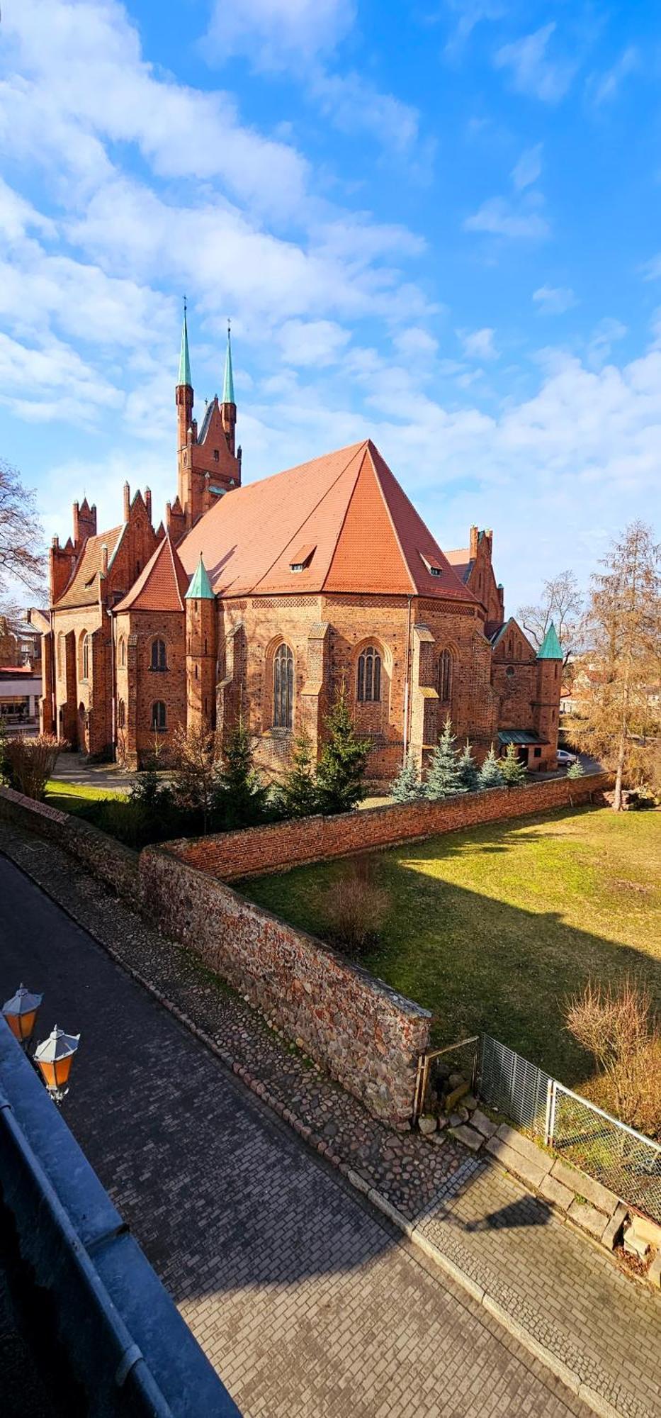 Hotel Siesta Świebodzin Exterior foto